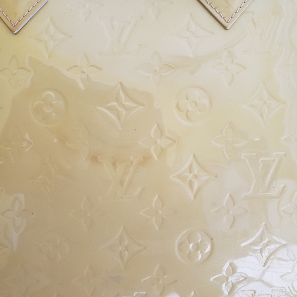 Authentic Louis Vuitton Monogram Alma GM Vernis Leather Handbag - Picture 10 of 15